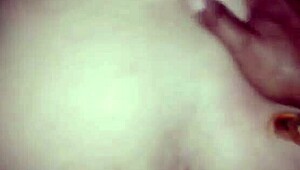 Kongkek perempuan itu keras dalam setiap kedudukan yang awak boleh bayangkan!