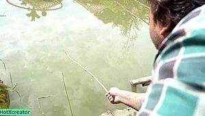 이봐, 빚 갚으려고 내 귀여운 데시 와이프 공유할래?