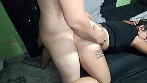 Assistindo Filme, Minha Hermanastra Me Chupa, Depois Eu Socô o Buraco Apertado Parte 2