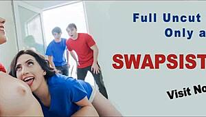 Белла Луна и Сера Райдер меняются местами с братьями по отчиму для секретного жесткого 4-сома