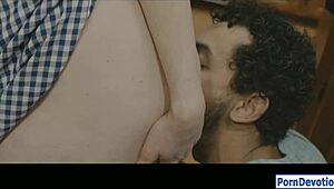 Schwangere Karla Kush bekommt einen heißen Morgenfick mit großem Schwanz, verdammt!