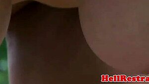 Føl pisken udendørs, mens mesteren dominerer denne bundne sub med ring gag og piercinger.