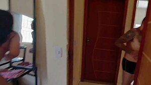 ما الذي يحدث مع كل هذا العمل الخام خلف الكواليس في أفلام ماتوس، كريم باي في الشرج، هزات فرج هائلة، وإذلال هاوي كامل؟