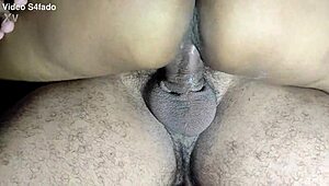 Wachtte de magere Braziliaanse babe tot mijn vriendin weg was voor bareback plezier?