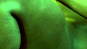 Ana Foxxx faz striptease com roupas rasgadas no Supernova PMV