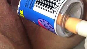 Сырые крупные планы милф киска писает в туалет как пышная ббв жена