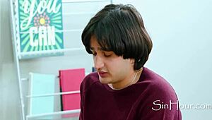 uh stemor Lauren Phillips forsvarer min ståpikk Annie King og Elias Cash lar læreren bli forvirret