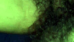 マッカが毛マンコ挿入おねだり