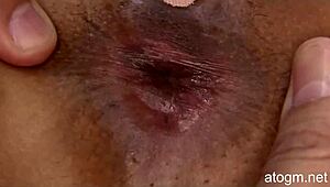 無修正日本人娘のアナルをクローズアップ指マン熱いアナルセックス