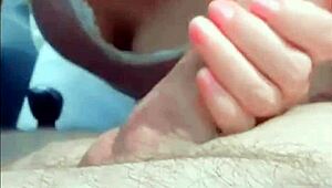 Latina geniet van reusachtige lul voor facial en cum swapping