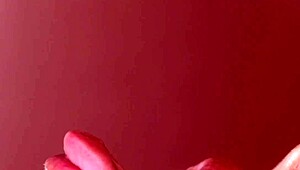 Отчим вернулся за любительским минетом от сводной сестры крупным планом