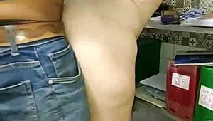 Patronla Fazla Mesai Sikişi