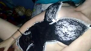 ela deda a buceta até gozar forte!