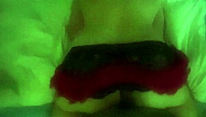 Deze culona met dikke kont krijgt haar reet hard geneukt thuis