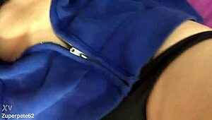 ホットな義妹クリスタルがファン向けにオナニーして録画、すごくセクシー