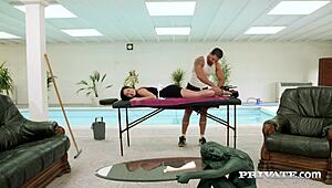 Private com - Ado 18+ Excitée Cassie Fire Se Fait Baiser Partout