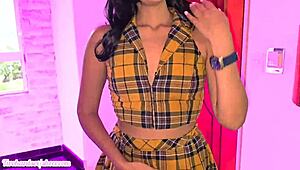 stefar og søt 18+ latina stedatter knuller på hotellrom 😈