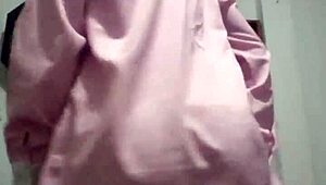 Isteri Hitam Menari Menggoda untuk Kekasih di Katil Perkahwinan, Lapar untuk Air Maninya