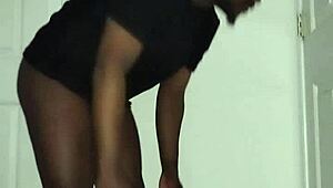 Minha primeira sessão de violão e canto após reverificação no Sheer.com