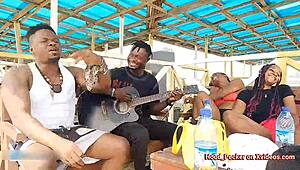 Amatir Horni Ngentot Pantat Seksi di Pantai Rumah