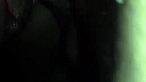 Моя жена ебёт подругу доггистайлом по-испански.