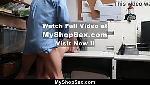 Hey, geile babe Penelope Reed gebogen en hard geneukt als straf voor winkeldiefstal op kantoor - myshopsex