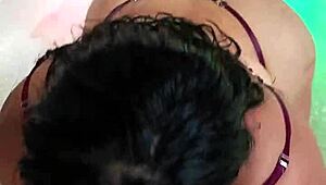 モーテルジャクージで従兄弟とバレンタインを祝う、楽しい時間