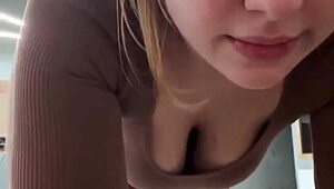 Млада 18+ аматьорка с дебели цици и голямо дупе става екстремна с публично пипане във фитнеса