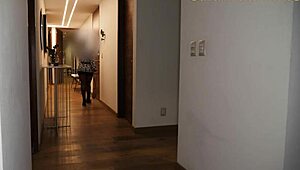 Stor røv venezuelansk latina bliver forført og fucked hårdt af falsk modelbureau ejer