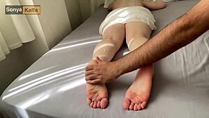 C'est chaud comment cette belle-mère excitée se fait baiser fort après un massage en amateur maison ?