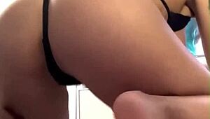 Tatuata bruna sente emozioni profonde in masturbazione solitaria con giocattoli e fica bagnata in mega compilation