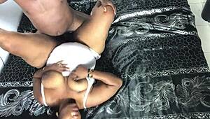 Video Rumahan Tunjukin Wanita Hamil Gendut Bercosplay Dibungkuk dan Dientot Doggy dengan Pantat Besar Basah