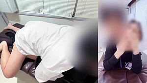 Di Pejabat, Rayu Rakan Sekerja Kuat Kepala Pengalaman Seks 18+ Latihan Semasa Rehat Tengah Hari Sampai Creampie