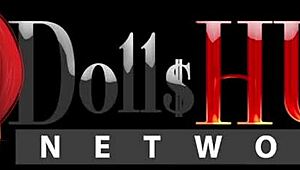 Caralho, tô excitado vendo essa novinha 18+ se masturbando na academia pública!