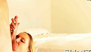 Åh Gud, Denne Lystne Teen 18+ Bliver Kneppet Så Hårdt