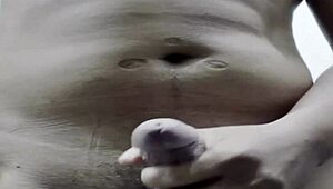 Sexo por videollamada con Ashira en sus días