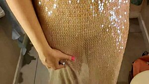 Masturboin dildolla sovituskopissa, entä jos joku nappaa minut naiessa itseäni julkisesti?