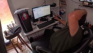 Мамаша приезжает в особняк на первую порно-съемку - Ширли Азеведо