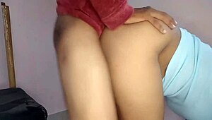 섹시 아내 의자 앉혀 도기 엉덩이 거칠게 박음