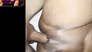 Yo, tengok baddie ebony bertatu tepuk bontot besar dia pada cuck saya macam pro