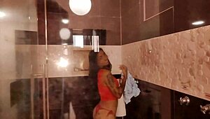 Gorąca pasierbica uzależniona od anala z ojczymem