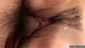 일본 안나 와타나베가 두 남자와 무수정 섹스