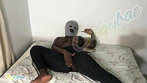 Jilat Pepek Saya, Kote Awak Terlalu Besar Untuk Pepek Saya