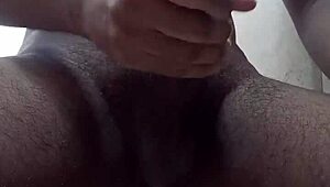 Meu pau preto grande pronto pra essa buceta gostosa, bora punhetar juntos