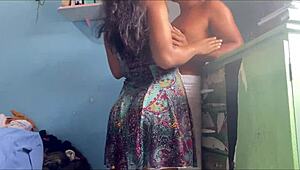 Ik zoende de vriend van mijn man en wist dat hij me wilde neuken