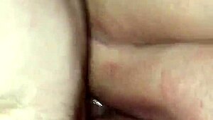 Buceta molhada de BBW fodida em POV levando ao orgasmo