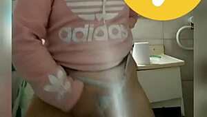 Tengok gadis Argentina tunjuk bontot dia