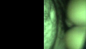 Brunett latina slampa i lingeri ger blowjob och undergiven fetish