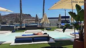 Sınavı geçersen beni sert sik, dedi azgın öğretmen, mükemmel kalçasıyla öğrenciyi becererek sözünü tuttu.