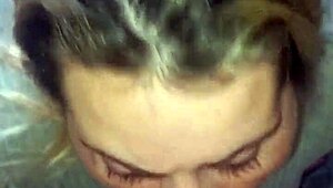 Lekkere ochtendpijpbeurt aan die dikke zwarte lul